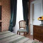 Chiaja De Charme Hotel