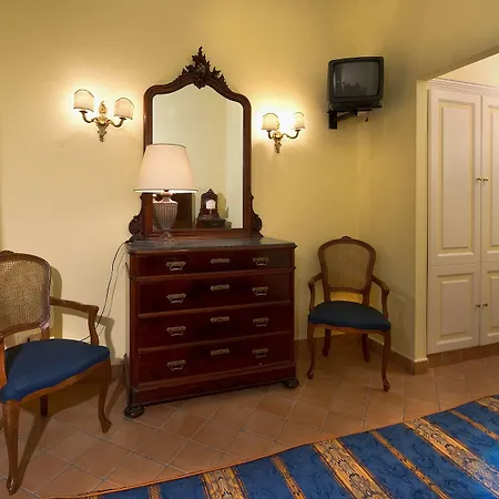 Chiaja De Charme Hotel