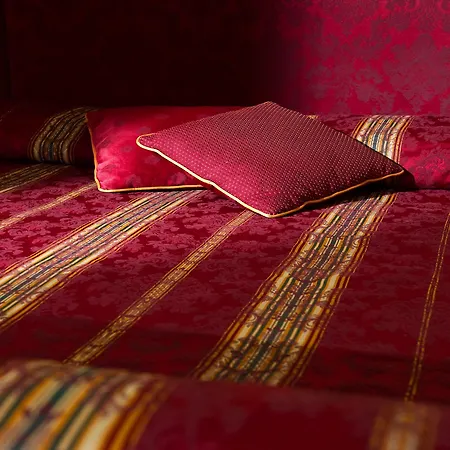 Hotel Chiaja De Charme 3*