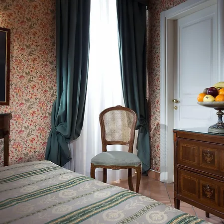 Chiaja De Charme Hotel