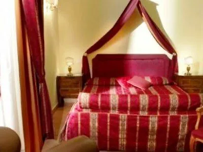 Hotel Chiaja De Charme Naples