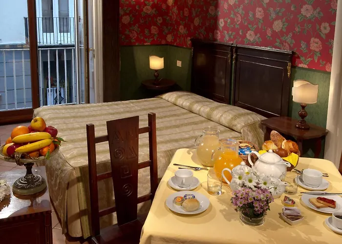Otel Chiaja De Charme Napoli