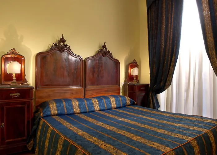 Ξενοδοχείο Chiaja De Charme 3*