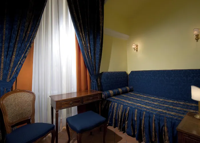 Ξενοδοχείο Chiaja De Charme 3*