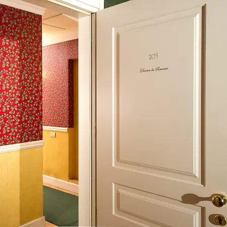 Chiaja De Charme Hotel 3*