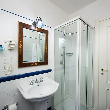 Chiaja De Charme Naples