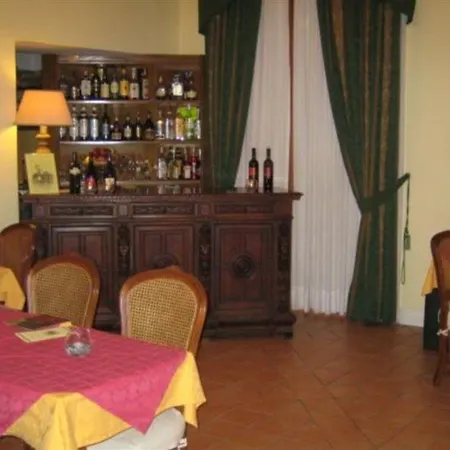 Hotel Chiaja De Charme Naples